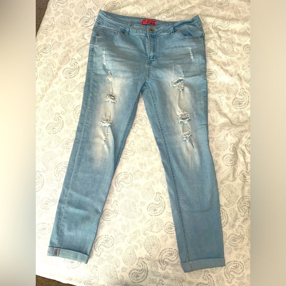 Jeans - Picture 2 of 4